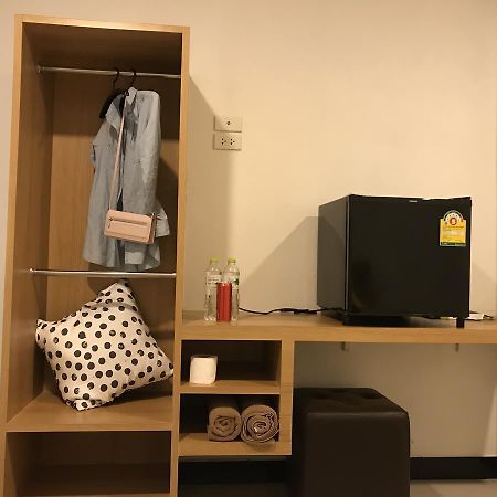 Express Hostel Бангкок Экстерьер фото