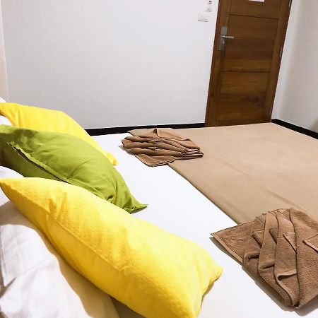 Express Hostel Бангкок Экстерьер фото