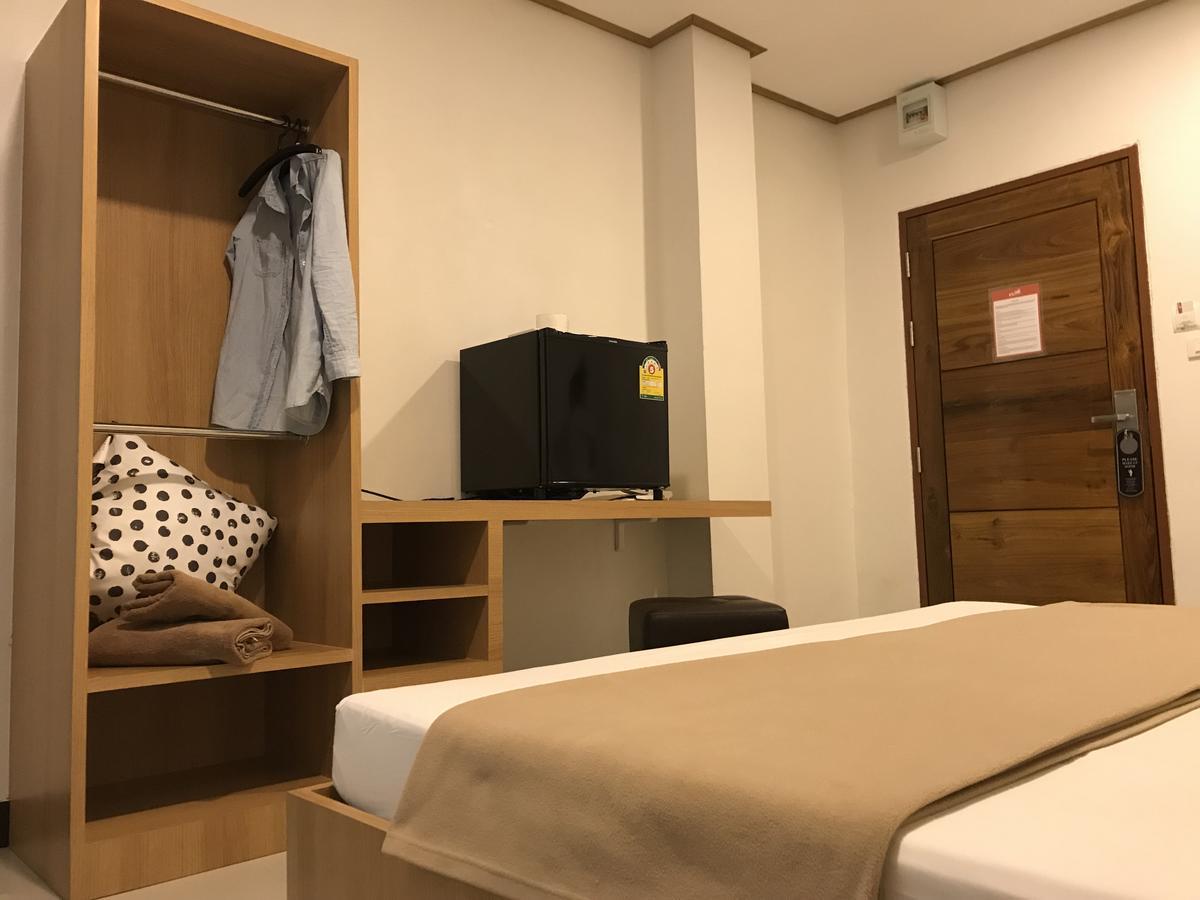 Express Hostel Бангкок Экстерьер фото