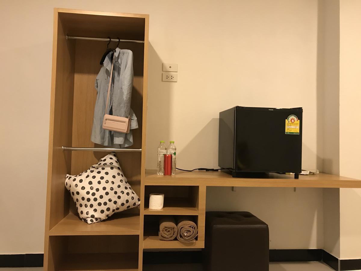 Express Hostel Бангкок Экстерьер фото