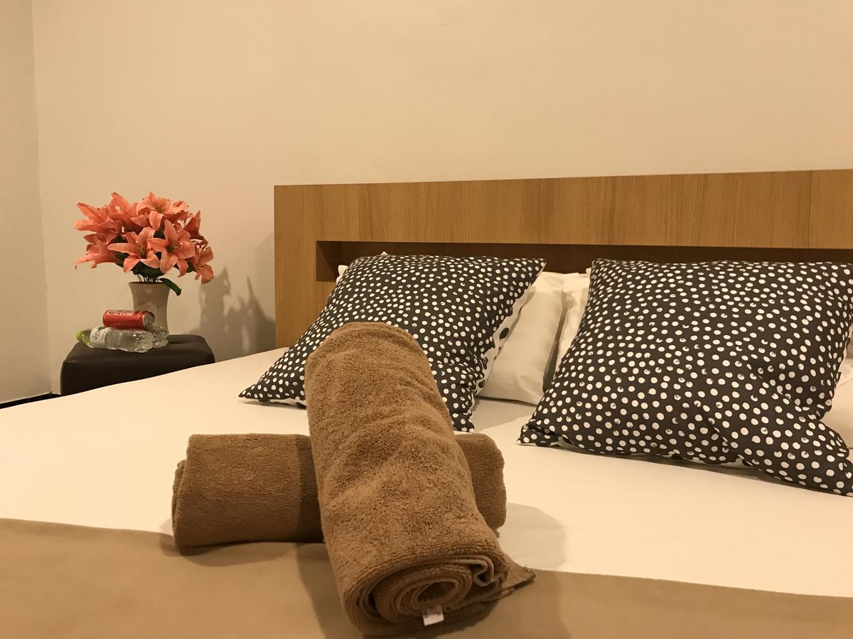 Express Hostel Бангкок Экстерьер фото
