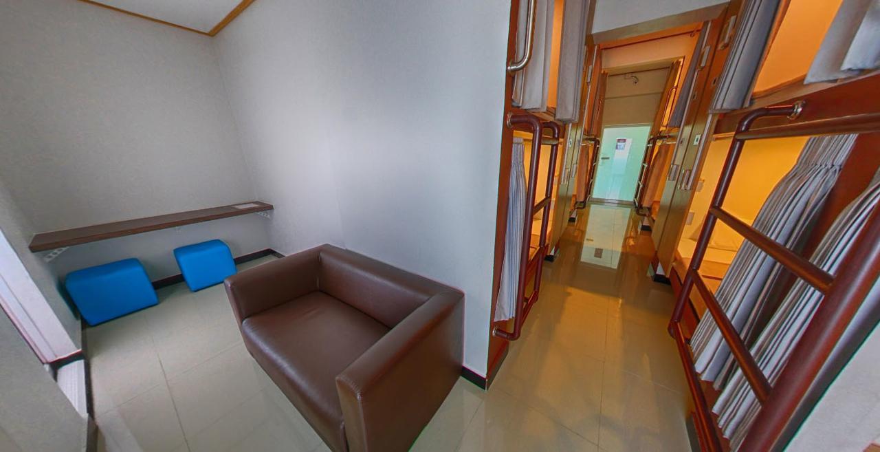 Express Hostel Бангкок Экстерьер фото